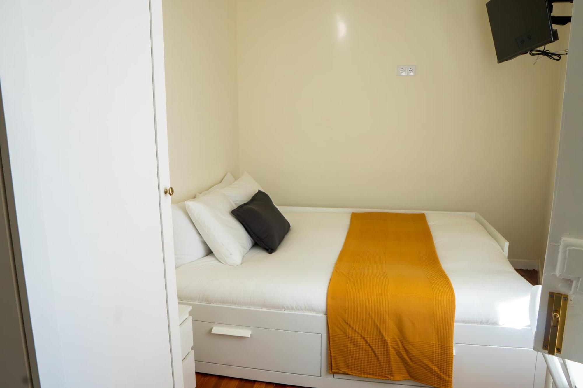Matching Loures Guest House Exterior photo